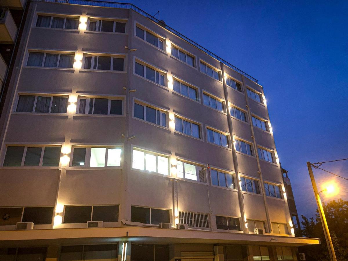 La Place De La Gare Suites - New Subway Station Salonic Exterior foto